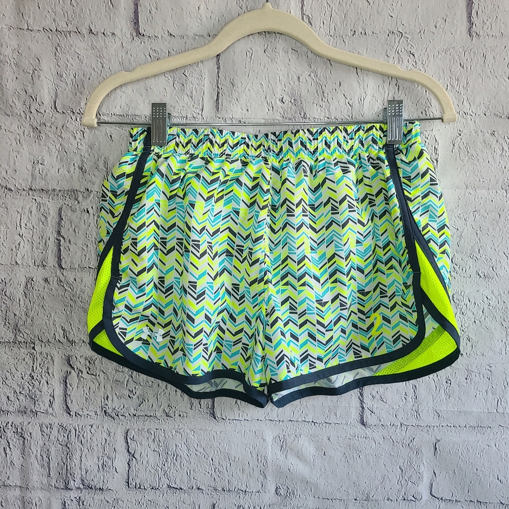 Under Armour Green Patterned Athletic Shorts S